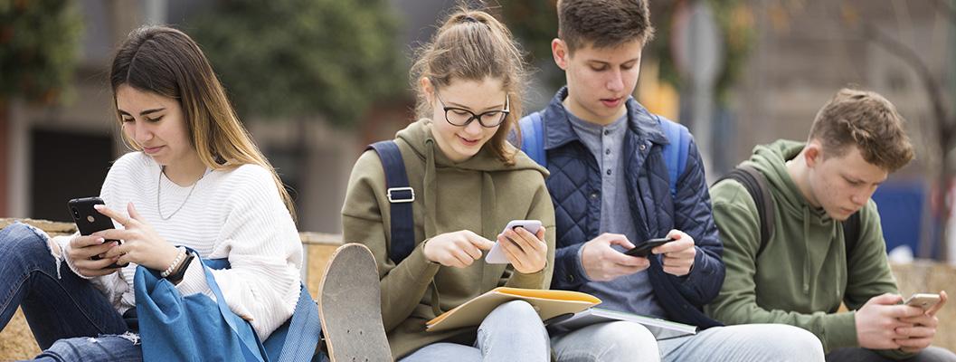 CustomViewbook Is Mobile. Students Are Mobile. Are You?